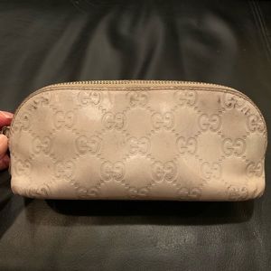 Cream Gucci leather makeup bag